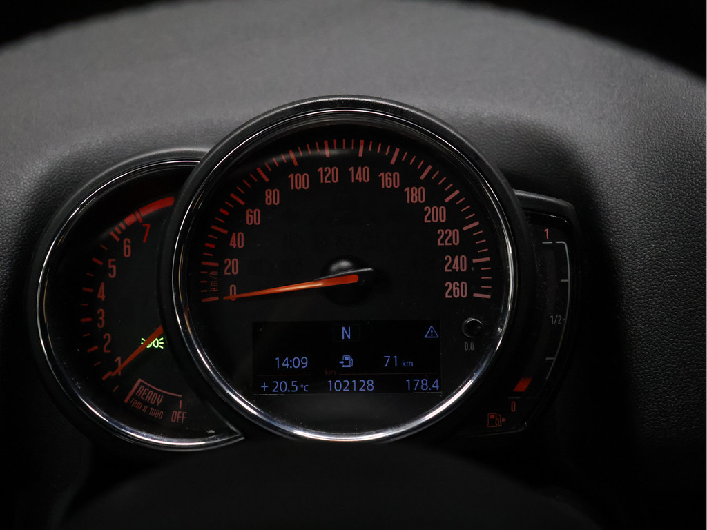 47495181-10.jpg